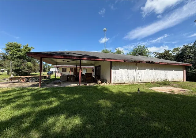 Photo 3 of Single family home for sale at 611 Live Oak St, Freeport, TX 77541 | MLS# 42298097 | Listing updated on 2026-08-20