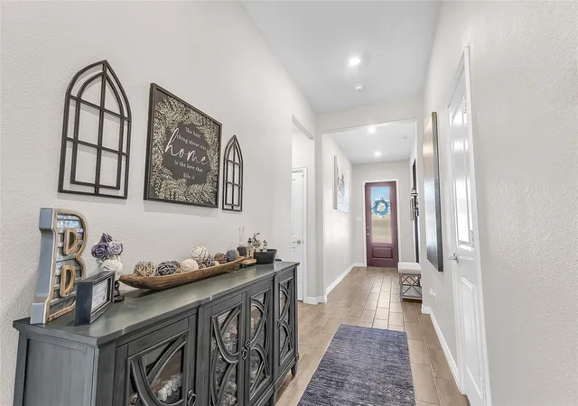 3rd image of 1140 Canuela Wy, Justin, TX 76247 | MLS# 41682223