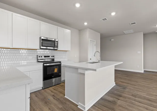 Photo 4 of Single family home for sale at 2490 N Heritage Dr, Dayton, TX 77535 | MLS# 46855950 | Listing updated on 2026-10-08