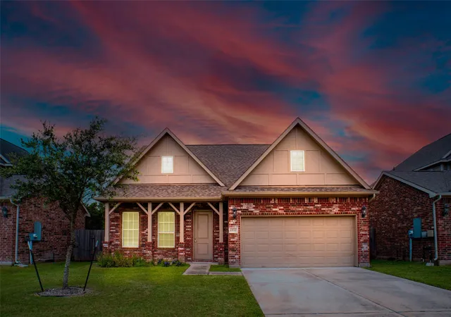 1st image of 6532 Geisler Crossing Ln, Dickinson, TX 77539 | MLS# 80724856