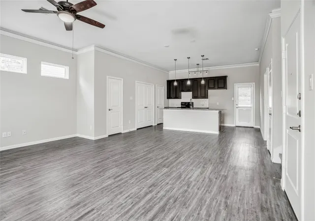 Photo 4 of Single family home for sale at 6532 Geisler Xing Ln, Dickinson, TX 77539 | MLS# 80724856 | Listing updated on 2026-07-15