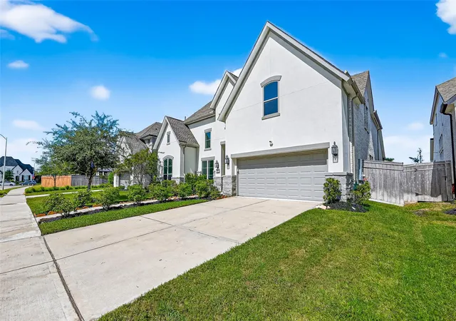 2nd image of 9019 Bayou Spring Ct, Missouri City, TX 77459 | MLS# 40648607