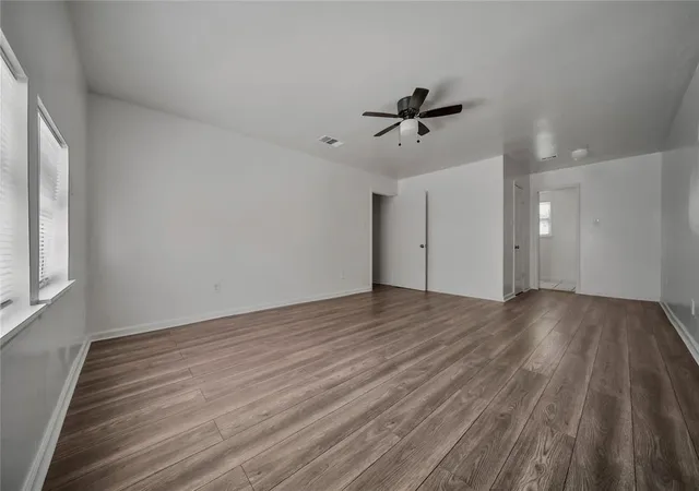 Photo 4 of Single family home for sale at 18023 Bambriar Dr, Houston, TX 77090 | MLS# 12709131 | Listing updated on 2026-07-10