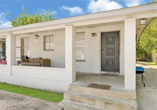 Photo 3 of Single family home for sale at 10526 Palestine St, Houston, TX 77029 | MLS# 32575854 | Listing updated on 2026-07-23