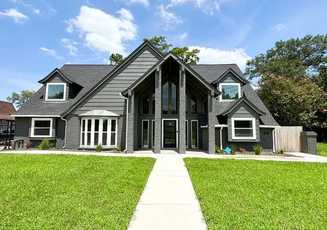 Photo 1 of Single family home for sale at 17922 Rolling Crk Dr, Houston, TX 77090 | MLS# 13689389 | Listing updated on 2026-09-16