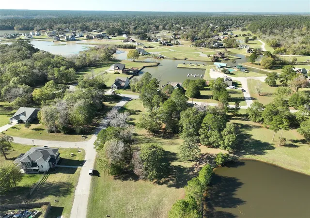 Photo 3 of Land for sale at 7 Silver Lakes Dr, Huntsville, TX 77340 | MLS# 58126830 | Listing updated on 2026-04-17