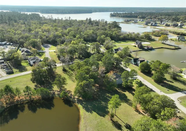 Photo 4 of Land for sale at 7 Silver Lakes Dr, Huntsville, TX 77340 | MLS# 58126830 | Listing updated on 2026-04-17