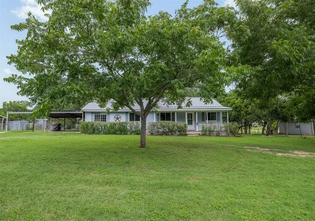 4th image of 5030 Frenzel Rd, Round Top, TX 78954 | MLS# 52626337