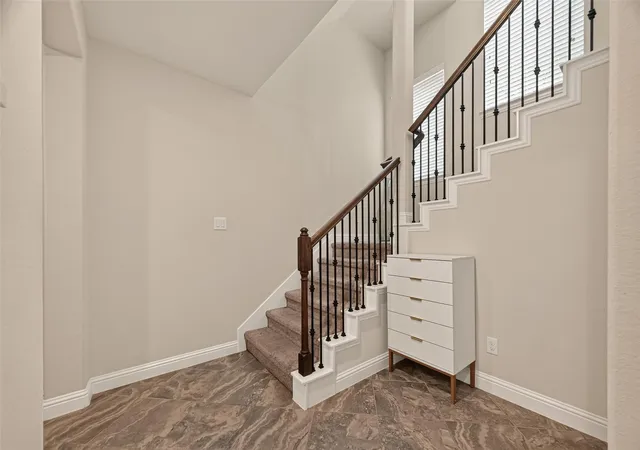 Photo 4 of Single family home for sale at 8908 Ter Pass Dr, Houston, TX 77080 | MLS# 84714454 | Listing updated on 2026-09-09
