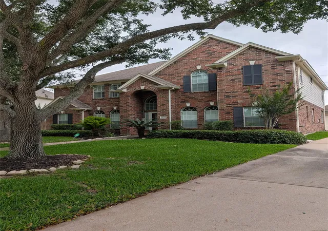 1st image of 6018 Briar Hill Ct, Sugar Land, TX 77479 | MLS# 75239621