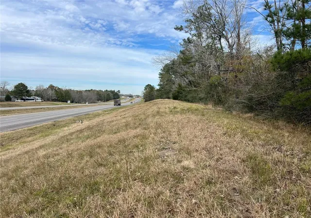 Photo 2 of Land for sale at Tbd Hwy 59 Loop, Livingston, TX 77351 | MLS# 44449686 | Listing updated on 2026-09-22