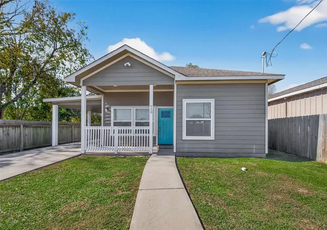 Single family home for sale at 920 Kellogg St, Houston, TX 77012 | MLS# 77125765