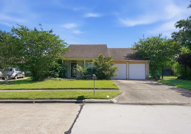 1st image of 17311 Edgehaven Dr, Missouri City, TX 77489 | MLS# 15226448