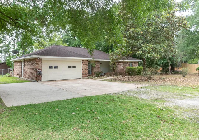 Homes for sale in Village Mills, TX | 203 Sassafras, Village Mills, TX 77663 | MLS# 2632113