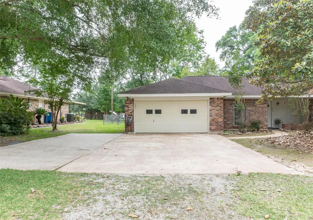 Homes for sale in Village Mills, TX | 203 Sassafras, Village Mills, TX 77663 | MLS# 2632113