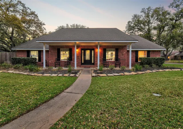47th image of 52 Dewberry Ct, Lake Jackson, TX 77566 | MLS# 85910364
