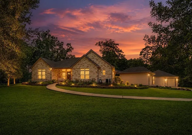 Photo 2 of Sale Pending at 26816 Vista Meadow Ct, Huffman, TX 77336 | MLS# 19077921 | Listing updated on 2026-09-17