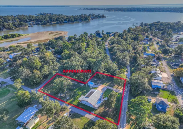 1st image of 120 Harbor Light Dr, Livingston, TX 77351 | MLS# 73021005