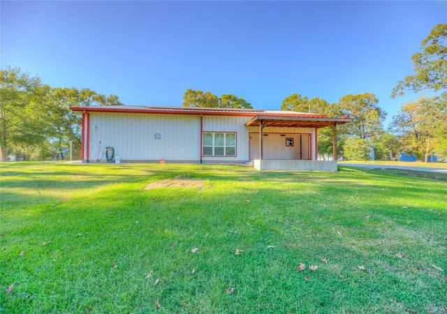 3rd image of 120 Harbor Light Dr, Livingston, TX 77351 | MLS# 73021005