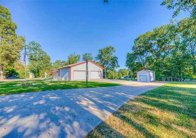 5th image of 120 Harbor Light Dr, Livingston, TX 77351 | MLS# 73021005