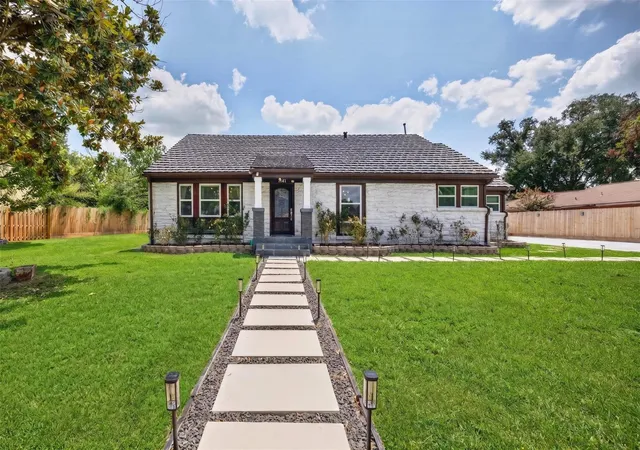 Photo 1 of Single family home for sale at 5032 Madalyn Ln, Houston, TX 77021 | MLS# 10882230 | Listing updated on 2026-09-08