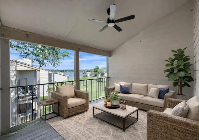 1st image of 301 Lakeview Ter #D, Montgomery, TX 77356 | MLS# 5024570