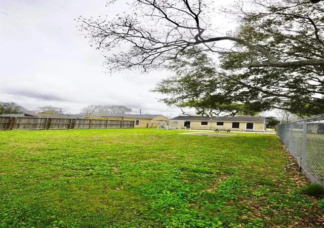 17th image of 409 Avenue H, South Houston, TX 77587 | MLS# 33446934
