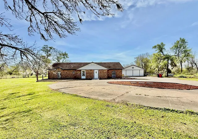 Homes for sale in West Columbia, TX | 4183 County Road 571, West Columbia, TX 77486 | MLS# 43363100