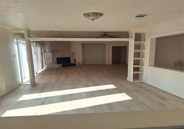 Photo 3 of Single family home for sale at 4030 Knoll Glen Dr, Houston, TX 77082 | MLS# 45399712 | Listing updated on 2026-02-26