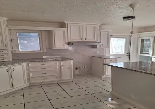 Photo 3 of Single family home for sale at 4030 Knoll Glen Dr, Houston, TX 77082 | MLS# 45399712 | Listing updated on 2026-02-26