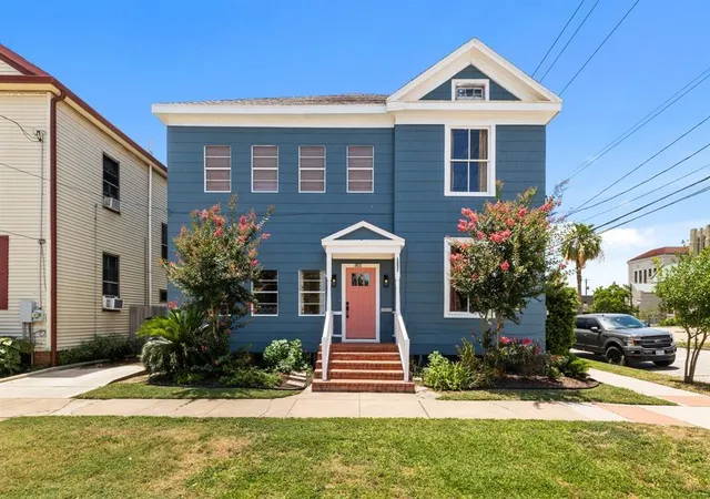 Photo 1 of Single family home for sale at 801 24th Street, Galveston, TX 77550 | MLS# 31389113 | Listing updated on 2026-04-21