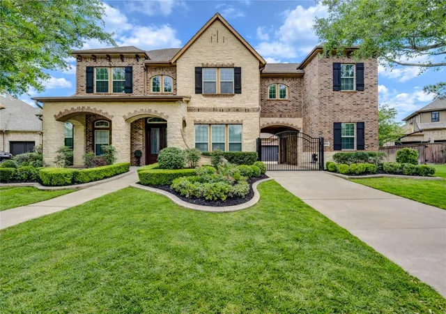 Photo 3 of Mansion for sale at 27715 Guthrie Ridge Ln, Katy, TX 77494 | MLS# 8923088 | Listing updated on 2026-08-28