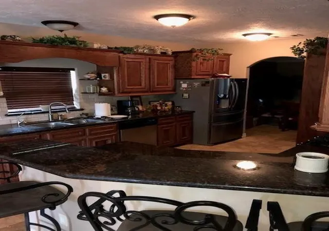 5th image of 1803 Lafayette Ln, Baytown, TX 77523 | MLS# 25738100