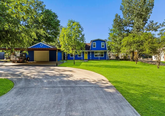 Photo 3 of Single family home for sale at 235 South Cir Dr, Livingston, TX 77351 | MLS# 19955084 | Listing updated on 2026-08-22