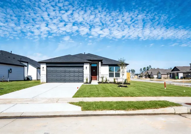 2nd image of 10411 Woodhill Spa Ln, Cleveland, TX 77327 | MLS# 88770999