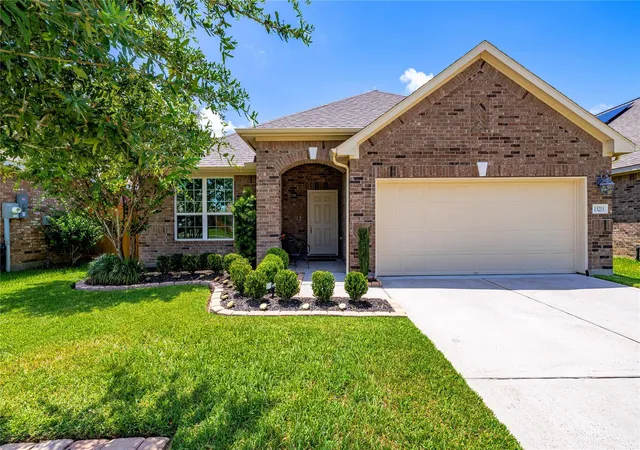 1st image of 13213 Anchor Isle Ct, La Marque, TX 77568 | MLS# 10417235