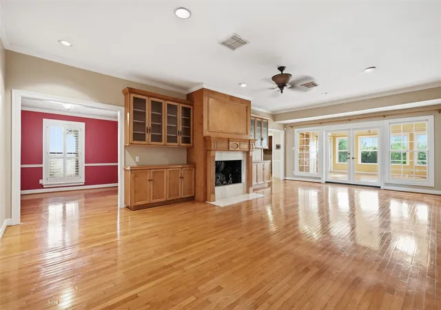 Photo 3 of Sale Pending at 4418 Wigton Dr, Houston, TX 77096 | MLS# 39547254 | Listing updated on 2026-09-13