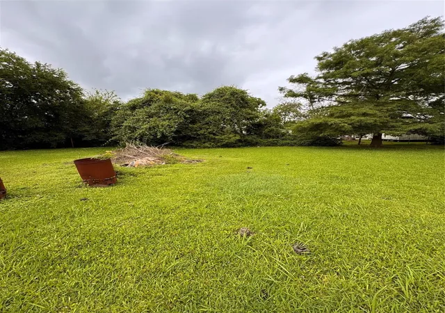 3rd image of 7903 Spivey Rd, Highlands, TX 77562 | MLS# 32263806