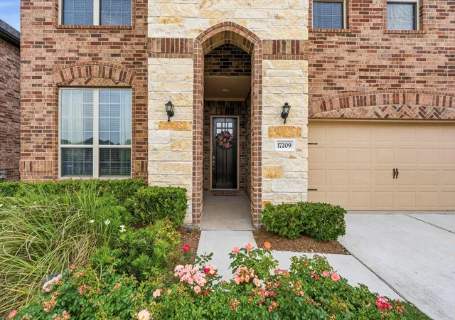 Photo 2 of Single family home for sale at 17209 Olive Blossom Ct, Conroe, TX 77385 | MLS# 94819564 | Listing updated on 2026-08-22