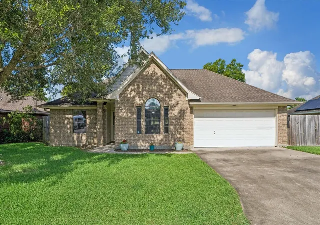1st image of 4607 Julia Ln, Santa Fe, TX 77510 | MLS# 27787259