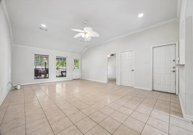 2nd image of 4607 Julia Ln, Santa Fe, TX 77510 | MLS# 27787259