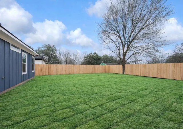 23rd image of 205 Lock Ln, Bryan, TX 77803 | MLS# 37917039