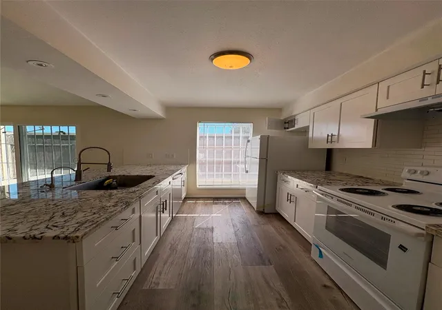 5th image of 3901 Woodchase Dr #62, Houston, TX 77042 | MLS# 3177689
