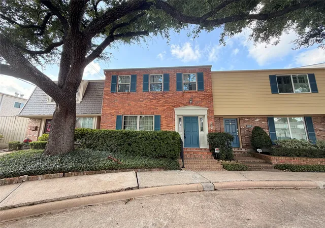 2nd image of 5803 Valley Forge Dr #95, Houston, TX 77057 | MLS# 56196868