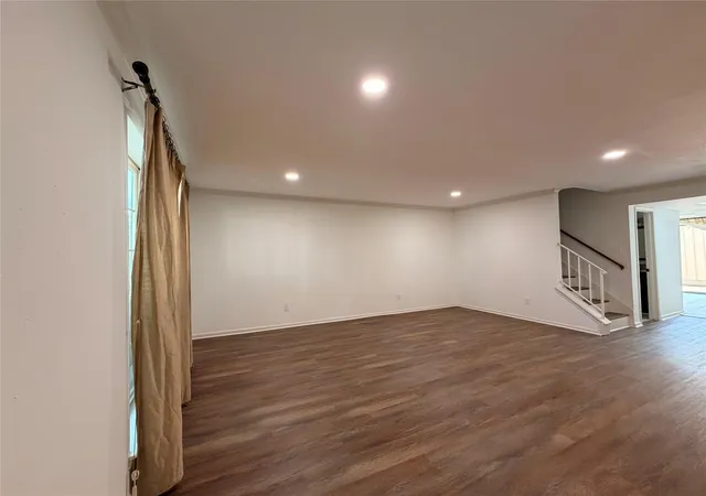 Photo 3 of Townhouse for sale at 5803 Valley Frg Dr #95, Houston, TX 77057 | MLS# 56196868 | Listing updated on 2026-09-16