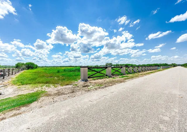 11th image of 13931 Routt Point Rd, Needville, TX 77461 | MLS# 68654630