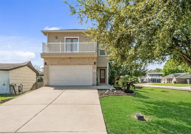 2nd image of 3802 Barracuda Ln, La Porte, TX 77571 | MLS# 13765554