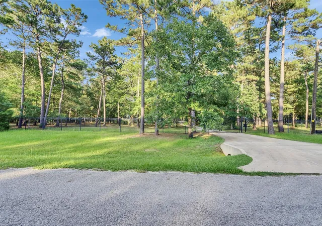 Photo 2 of Land for sale at 9058 Amelia Dr, Anderson, TX 77830 | MLS# 96018729 | Listing updated on 2026-09-08