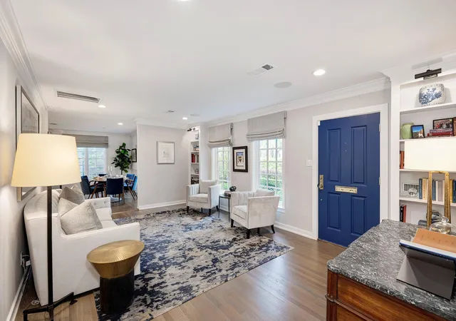 Homes for sale in West University Place, TX | 3131 Rice Blvd, West University Place, TX 77005 | MLS# 5356571