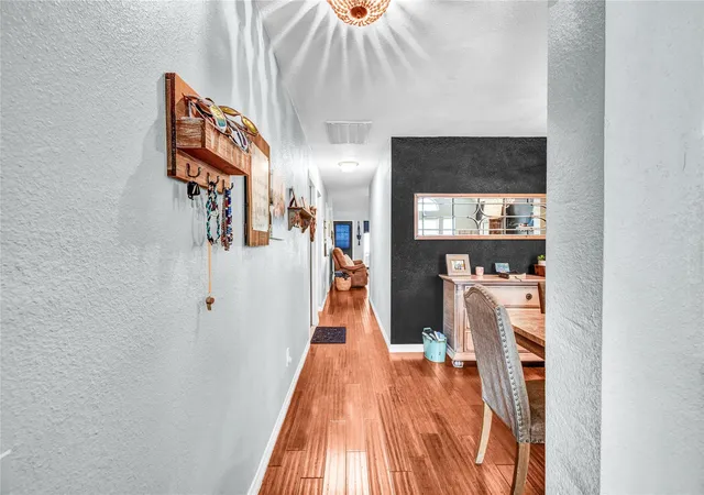 Photo 3 of Single family home for sale at 257 N Ranch House Rd, Angleton, TX 77515 | MLS# 67610157 | Listing updated on 2026-09-21